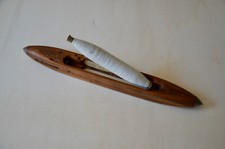 Navette de métier à tisser en bois avec bobine de fil années 40/50