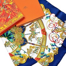 Foulard en soie Hermes Carré