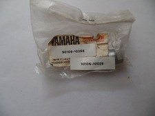 Nos yamaha dôme - dôme, tête