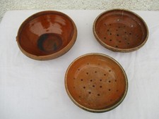 2 Egouttoirs terre cuite