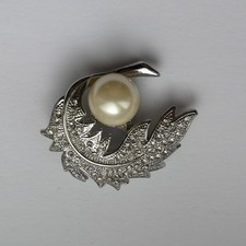 BROCHE PLUME Perle Nacre et
