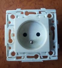 Arnould ESPACE 60131  -1 Prise ESPACE 2P+T 