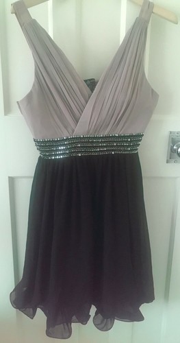 Paillettes noires avec corsage