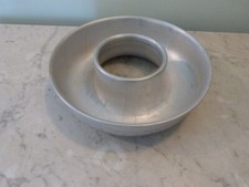 Deux Moules à Savarin Ancien