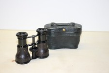 Paires de jumelles de