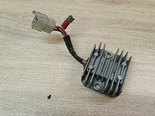 Regulateur tension - de,