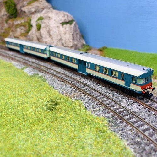 Autorail diesel aln 668 - 668, série