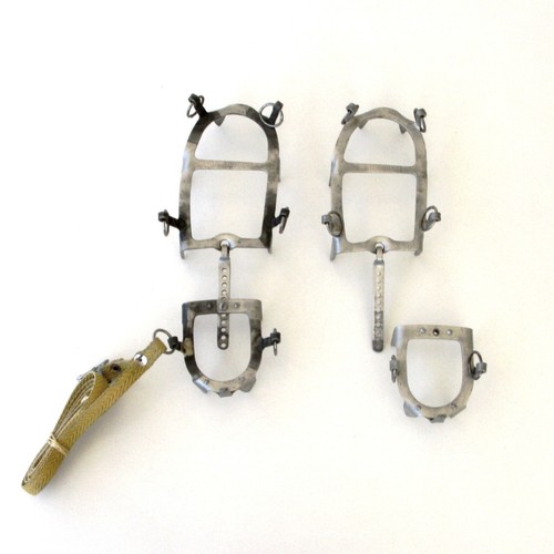 Paire crampons montagne - paire,