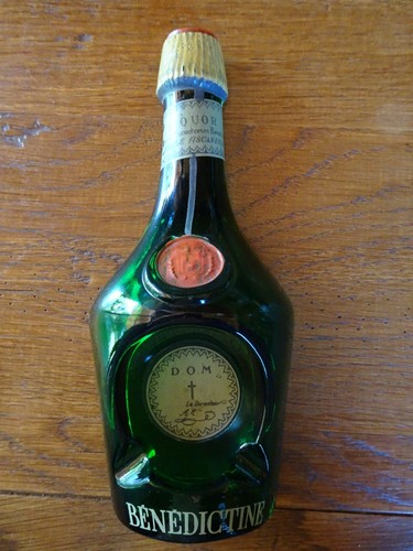 Cendrier liqueur bénédictine - cendrier,