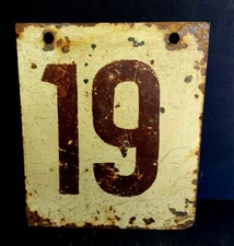 Ancienne plaque de n° de wagons de chemin de fer ( 15cm x 17,5cm ) courant XXe 