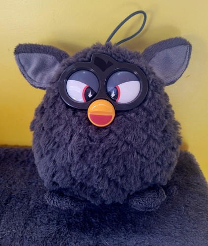 Peluche furby hasbro famosa - hasbro,