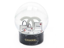 NEUF BOULE A NEIGE CHANEL LOGO