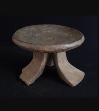 TRÈS ANCIEN TABOURET DE PALABRES MONOXYLE DES OROMOS D’ÉTHIOPIE RAMENÉ EN 1949