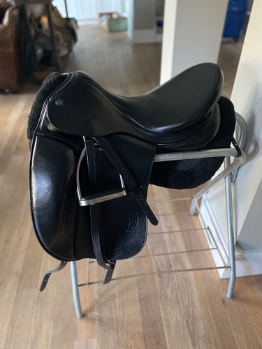 Prestige dressage saddle - prestige,