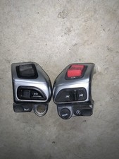 Commodo  Mp3 Piaggio Droite Et Gauche 