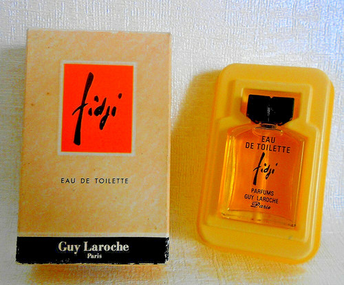 Miniature parfum fidji de - de,