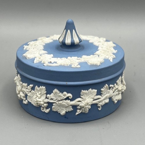 Wedgwood blue jasperware - blue,