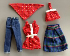 Lot de vêtements pour Poupée