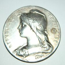 jolie médaille en bronze