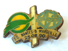 pin's pins badge.Foot football