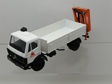 Mercedes LKW With Grue Blanc