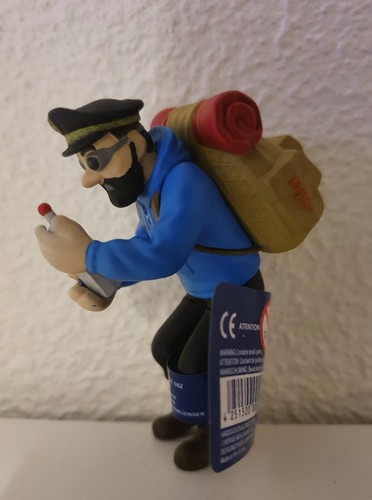 Figurine hergé capitaine - ",