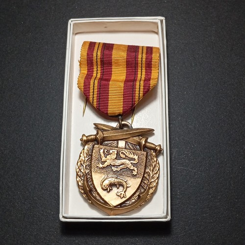 Médaille - b6/04/26, (ref37311)