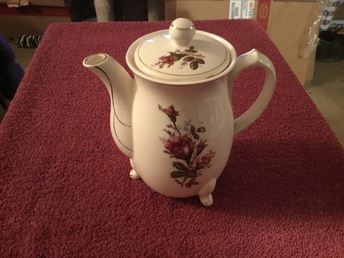 Ceramic rose flowered tea pot - rose,