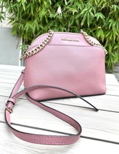Sac bandoulière Michael Kors Cindy en cuir saffiano rose 