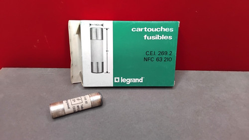 Boite fusibles legrand - 10,