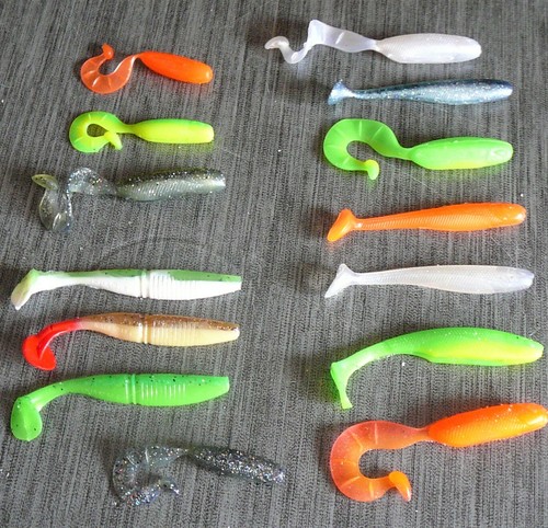 Lot de14 leurres souple - de14,