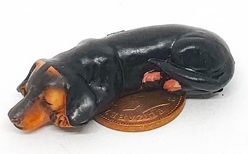 Maison poupée chien - poupée,