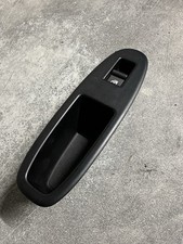 Interrupteur de leve vitre avant droit ALFA ROMEO 159 71744265