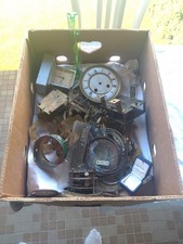 Grand Lot De Pièces D'horlogerie D'occasion (Réf Gd Carton 001)