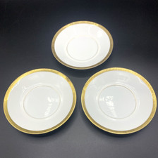 3 assiettes, sous-tasses
