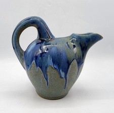 Pichet en grès flammé gris