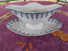Saucière sur plateau terre - saucière,
