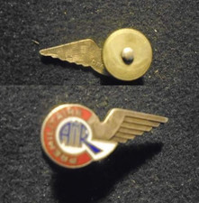 INSIGNE MILITAIRE –
