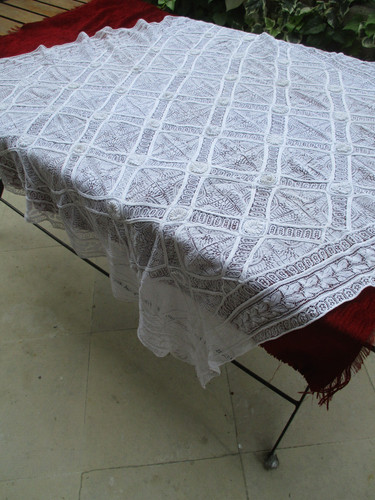 Tapis table châle - table, ou