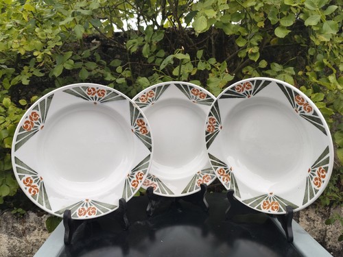 Trois assiettes vintage - , labrut