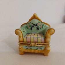 Vintage Peint Main Limoges Trinket Box ~Boîte à Bibelot Porcelaine Canapé Chaise