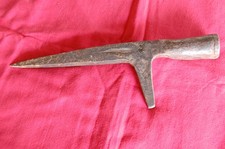 Outil ancien Fer forgé art populaire agriculture collection Utilisation ?