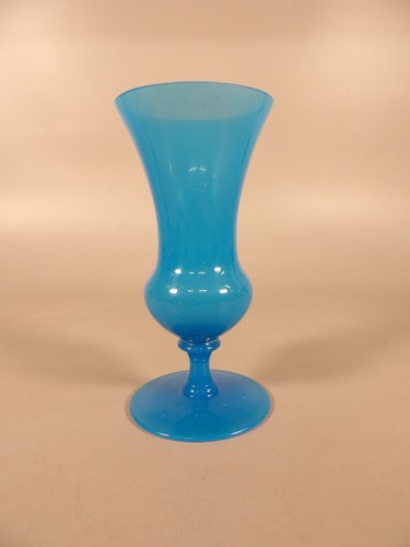 Vase opaline bleue - opaline,