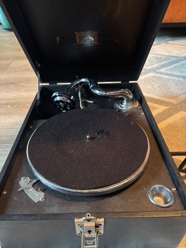 Gramophone portable his - gramophone,