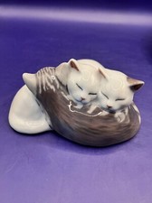 Figurine en porcelaine Royal
