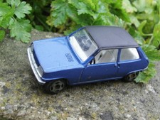 VINTAGE DIE CAST METAL POLISTIL R5  ALPINE RENAULT 5 ref E37 voiture miniature
