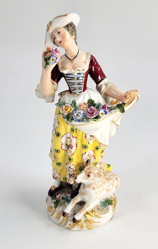 Figurine porcelaine - figurine, en