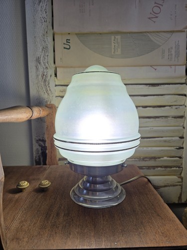 Plafonnier opalescent des