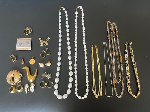 Lot boucles d oreilles - 20,
