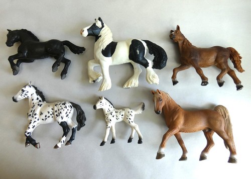 Lot animaux chevaux poulain - chevaux,